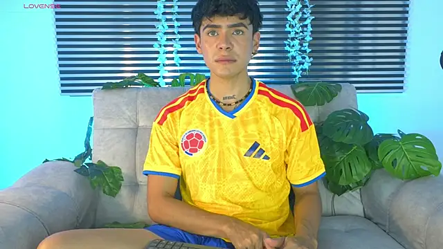 CamiiGuzmanX online show from 17, 6, 2026