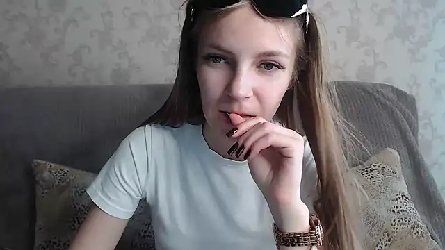 HitGyrl online show from 26, 6, 2026