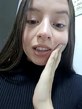 VioletaNova online show from 2, 6, 2026