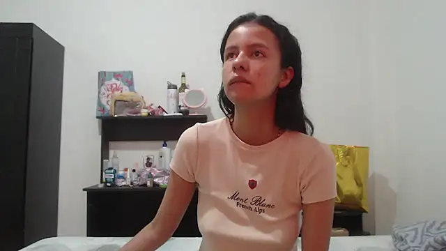 nathaly jones  online show from 15, 6, 2026