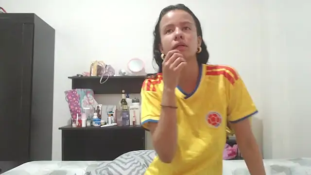 nathaly jones  online show from 17, 6, 2026