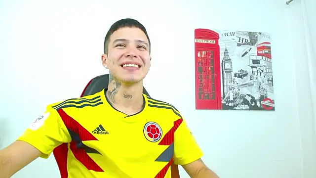 Cumandres18 online show from 6, 6, 2026