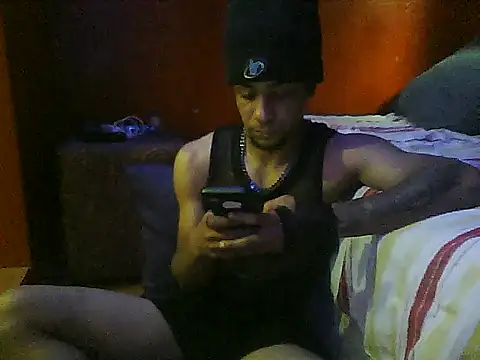 Snapshot of Longstickboy666 chatting on 11, 11, 2025 Longstickboy666 online show from 11, 11, 2025