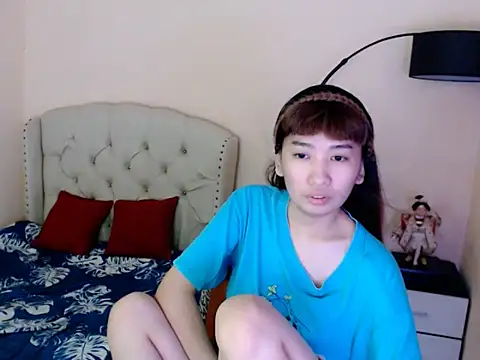 ShantalFoxxy  online show from 16, 6, 2026