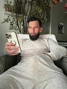 Michel huge online show from 4, 6, 2026