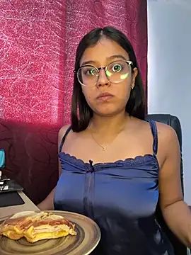 Camila Bustamante online show from 13, 6, 2026