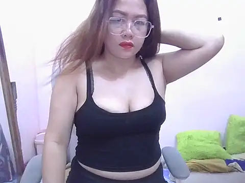 WildPussy4uxx online show from 18, 11, 2025