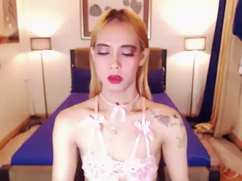 PreciousAmore online show from 11, 6, 2026