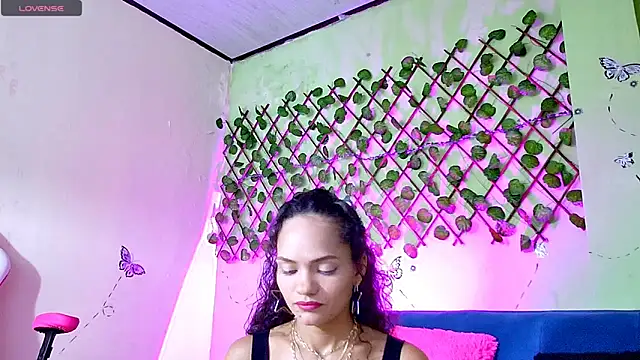 Snapshot of Karen_Ariass chatting on 11, 5, 2026 Karen Ariass online show from 11, 5, 2026