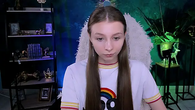 JulieDaniel online show from 15, 6, 2026