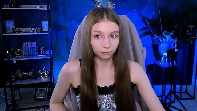 JulieDaniel online show from 18, 6, 2026