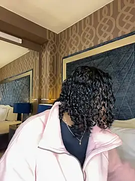 LisaMendez online show from 19, 6, 2026
