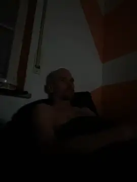 Snapshot of DrLongDongziehtblank chatting on 2, 5, 2026 DrLongDongziehtblank online show from 2, 5, 2026
