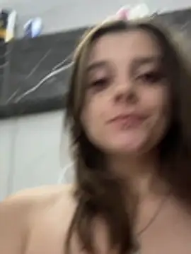 LilyIrons online show from 17, 6, 2026