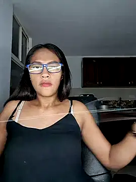 sarah garcia  online show from 28, 5, 2026