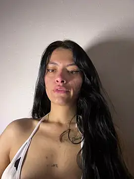 LiaCollings online show from 9, 6, 2026