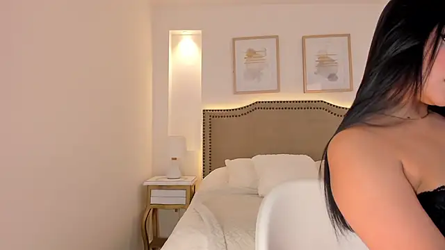 Snapshot of Amy_azaela chatting on 15, 12, 2025 Amy azaela online show from 15, 12, 2025