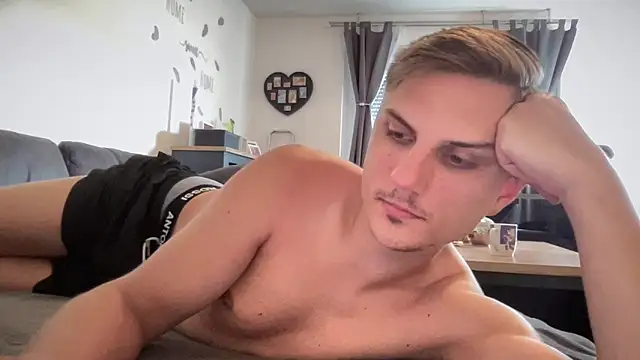 Sweetbooy90 online show from 16, 6, 2026