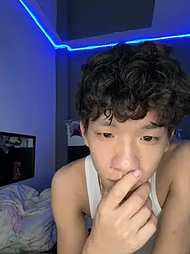 Kailertwink online show from 15, 6, 2026