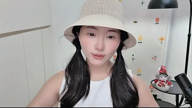 Rosalind xixi online show from 30, 5, 2026