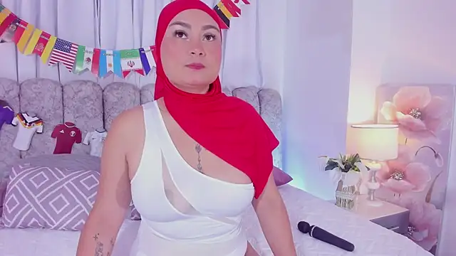 azaharaaa  online show from 19, 6, 2026