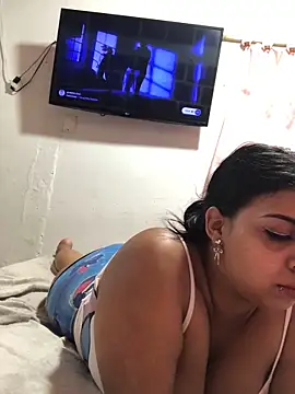 Rachellcooperrr online show from 18, 6, 2026