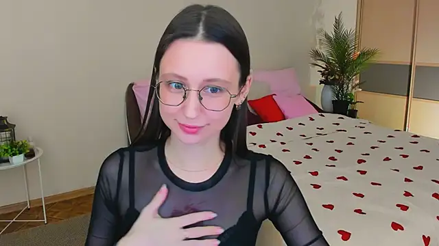 YourLovellyStory online show from 26, 6, 2026