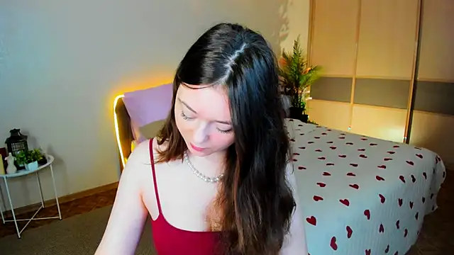 AlluringLookk online show from 13, 6, 2026