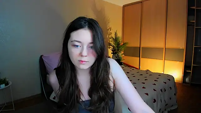 AlluringLookk online show from 21, 6, 2026