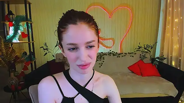 ChristinaConteeree online show from 14, 5, 2026
