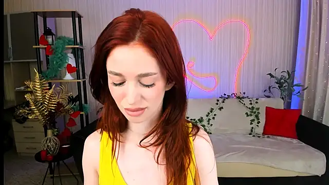 ChristinaConteeree online show from 12, 6, 2026