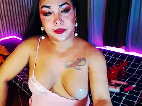 CumFactoryLuna online show from 21, 6, 2026
