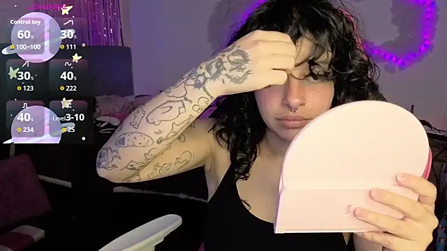 larah uwu online show from 5, 6, 2026
