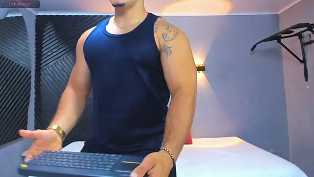 Snapshot of Horny_nick18 chatting on 13, 5, 2026 Horny nick18 online show from 13, 5, 2026