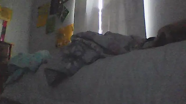 sarahkat86 online show from 7, 6, 2026