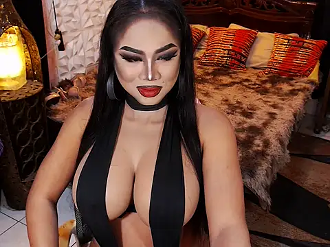 Snapshot of TRANSLUNAA chatting on 10, 6, 2026 TRANSLUNAA online show from 10, 6, 2026