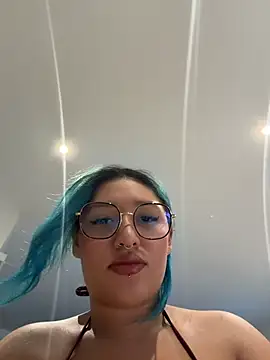 HATSUNE   online show from 14, 6, 2026