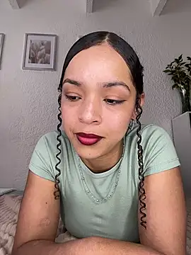 Snapshot of Yasmin777_ chatting on 9, 6, 2026 Yasmin777 online show from 9, 6, 2026
