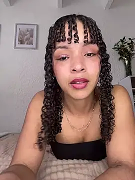 Snapshot of Yasmin777_ chatting on 10, 6, 2026 Yasmin777 online show from 10, 6, 2026