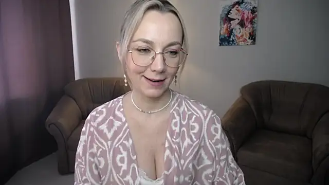 Ava Elior online show from 15, 6, 2026