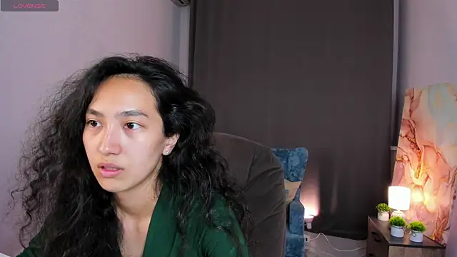 FlirtyAura online show from 22, 6, 2026