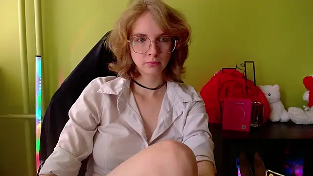 juicyPenny online show from 17, 6, 2026
