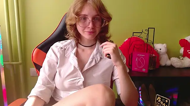juicyPenny online show from 19, 6, 2026