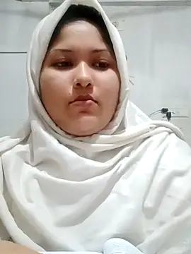 Snapshot of Nusrat-N chatting on 22, 5, 2026 Nusrat-N online show from 22, 5, 2026