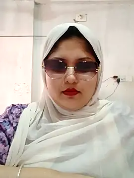 Snapshot of Nusrat-N chatting on 7, 6, 2026 Nusrat-N online show from 7, 6, 2026