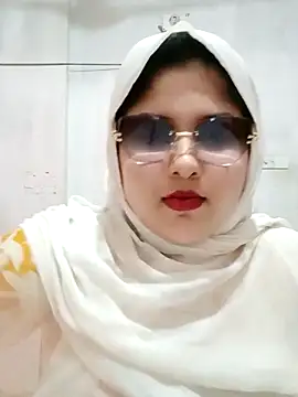Snapshot of Nusrat-N chatting on 13, 6, 2026 Nusrat-N online show from 13, 6, 2026