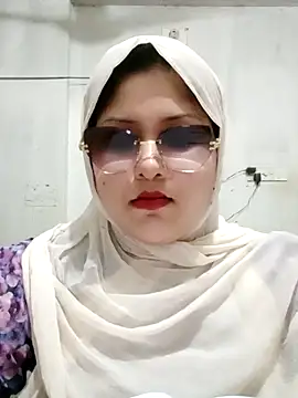 Snapshot of Nusrat-N chatting on 15, 6, 2026 Nusrat-N online show from 15, 6, 2026