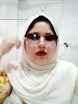 Snapshot of Nusrat-N chatting on 16, 6, 2026 Nusrat-N online show from 16, 6, 2026