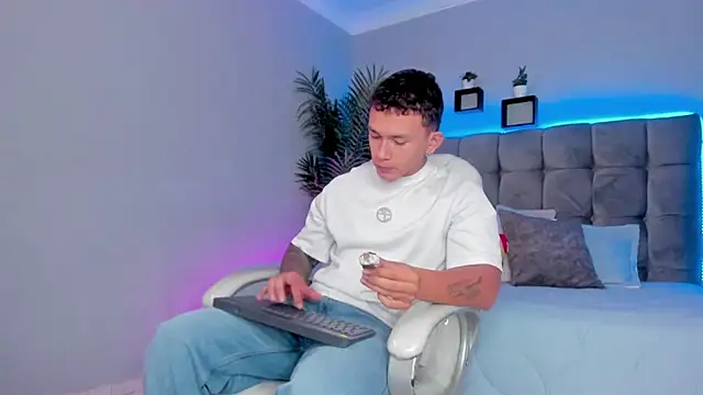 Thomas moon online show from 19, 6, 2026