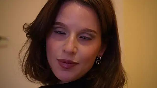 ellaa91 online show from 17, 6, 2026